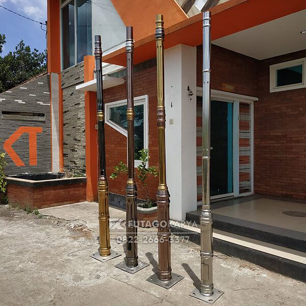  Tiang  Lampu  Stainless  Steel Antik Proyek Futago Karya