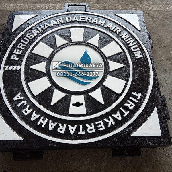 Manhole cast iron tirta kerta raharja 600x600