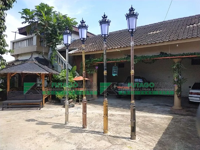 Tiang Lampu Jalan Taman Desain Unik menarik Warna Warni