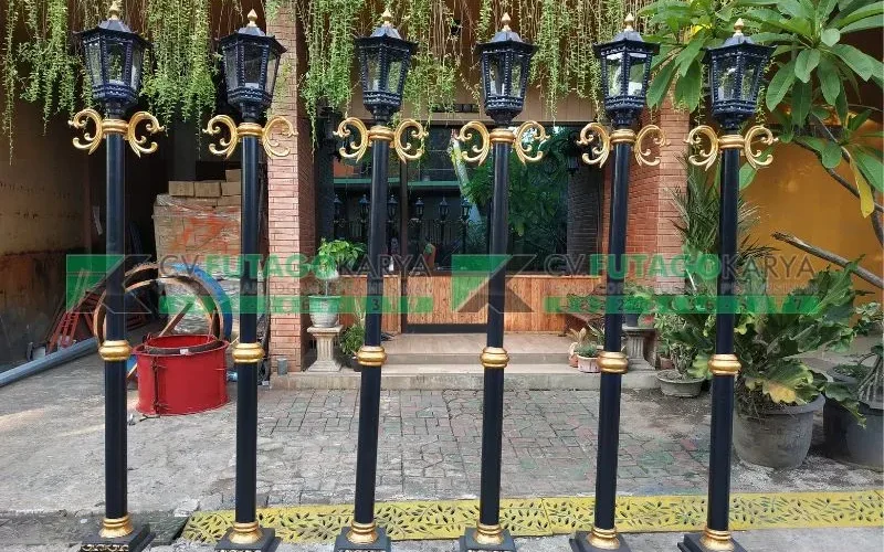Tiang Lampu Jalan Klasik