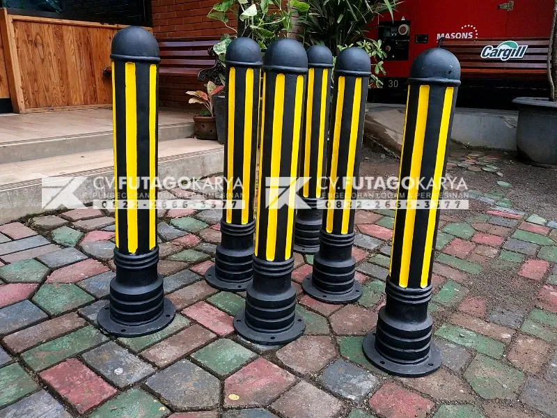 Bollard Trotoar dan Taman Modern