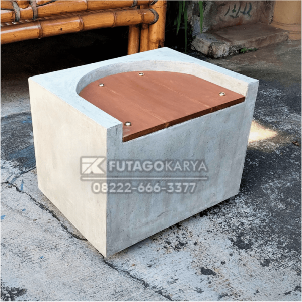 Kursi coklat 2 600x600
