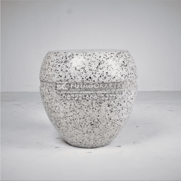 Oval 2 600x600