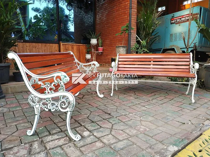 Kelebihan Menggunakan Bangku Taman Berbahan Besi Cor