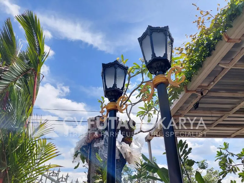 Lampu PJU antik