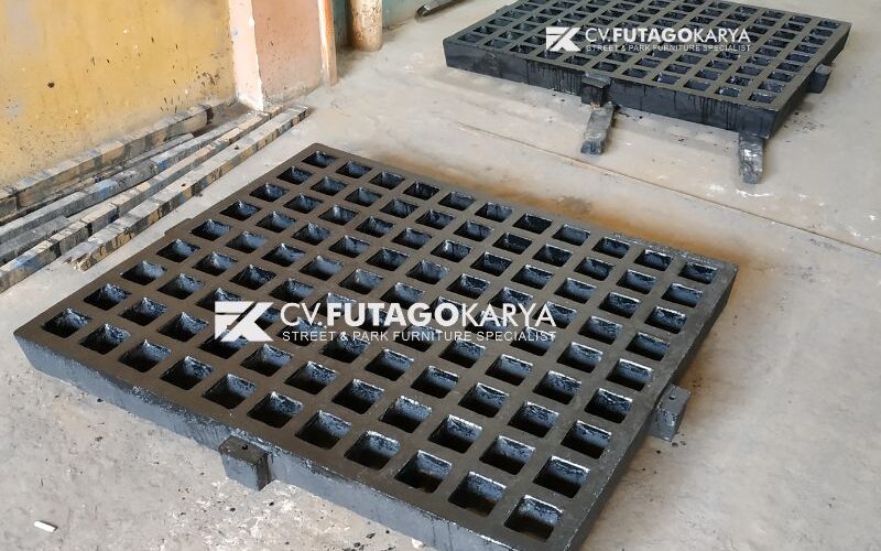 Besi Grill Tutup Got Selokan
