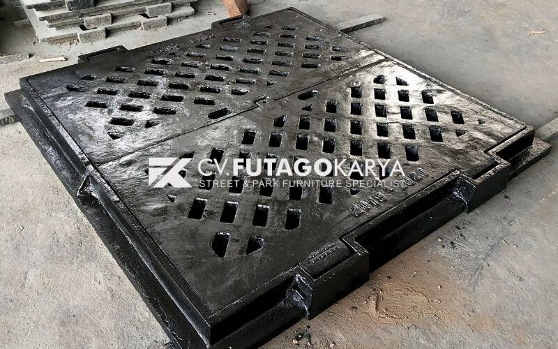 Besi Grill Tutup Selokan