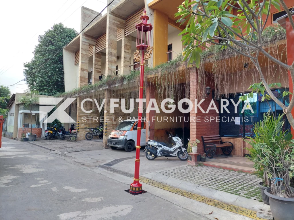 Tiang lampu sederhana