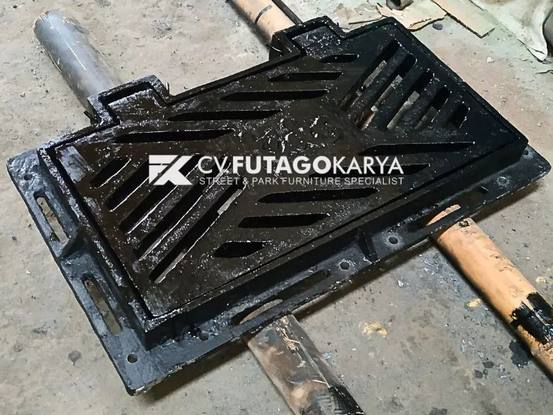 Jual Besi Penutup Selokan Air Drainase