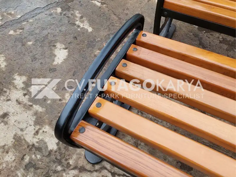 kursi besi teras minmalis