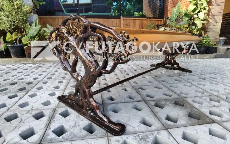 Kursi minimalis taman
