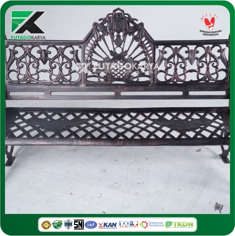 kursi taman cast iron