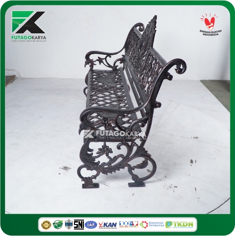 kursi taman cast iron