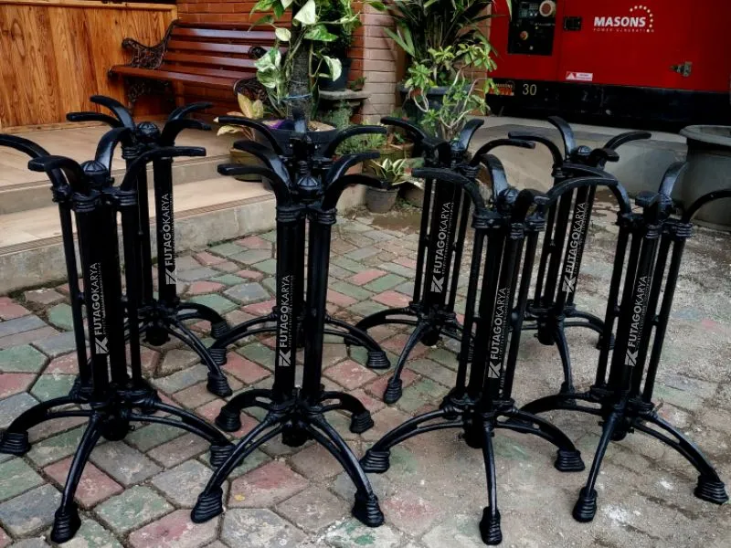 Kaki Meja Besi