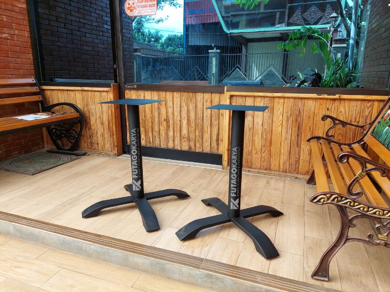 Kaki Meja Besi Kotak