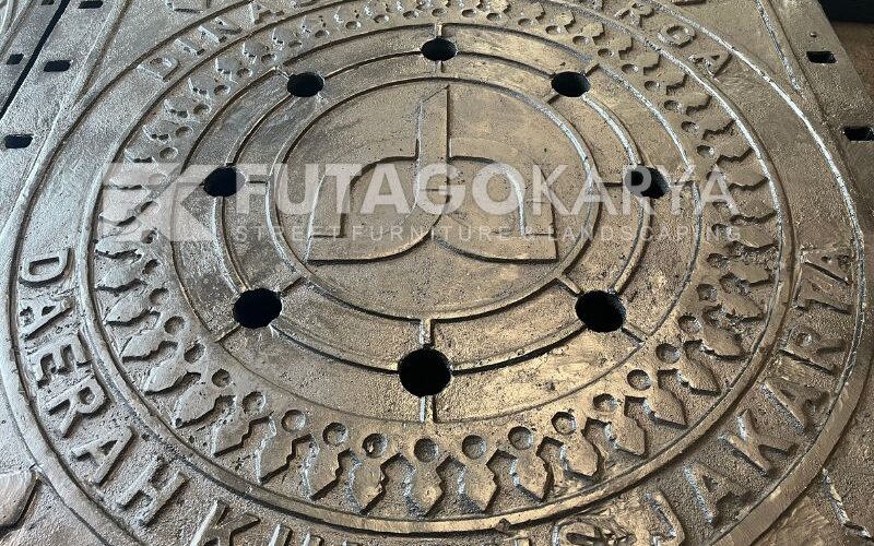Manhole cover