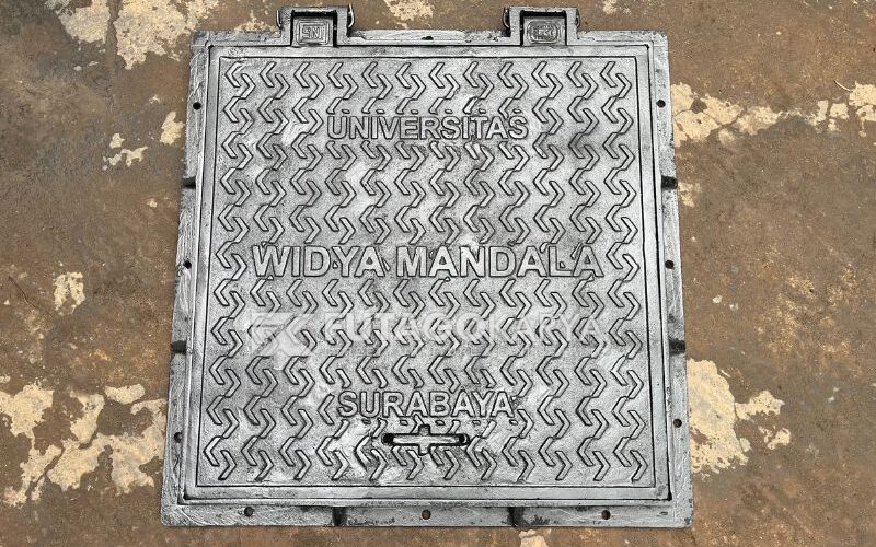 Manhole cover