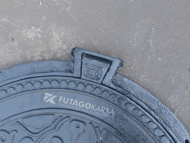 Penutup Manhole Cover Besi