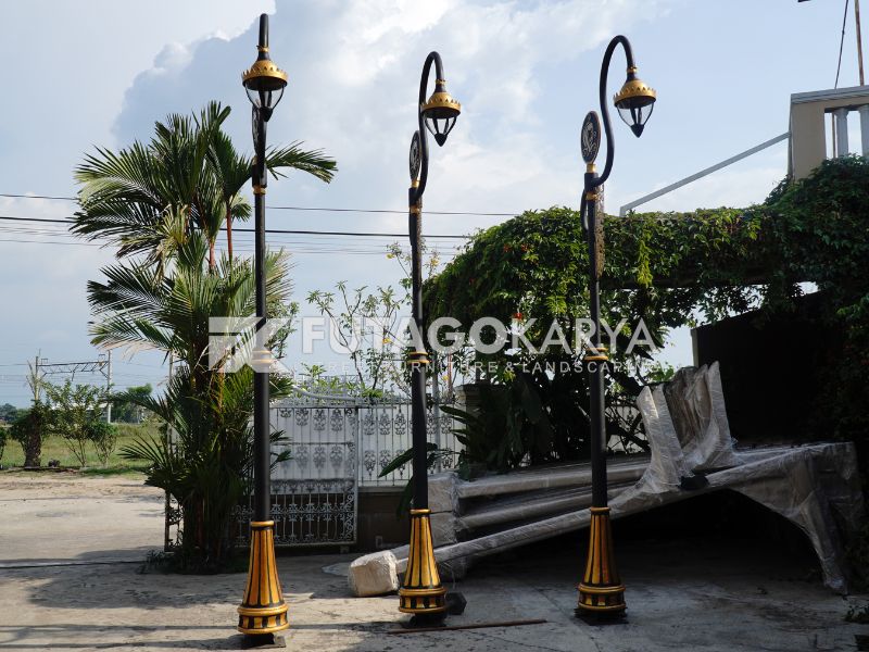 Tiang Lampu Jalan Minimalis