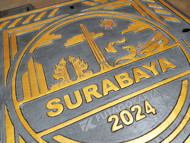 Tutup Manhole Drainase Besi