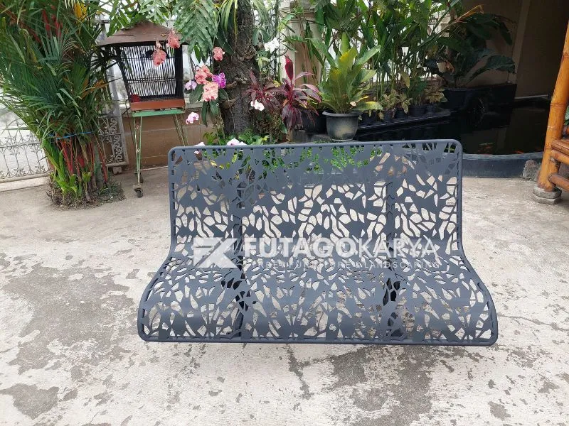 Kursi taman unik