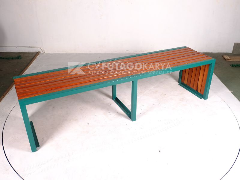 Kursi Taman Kayu Unik