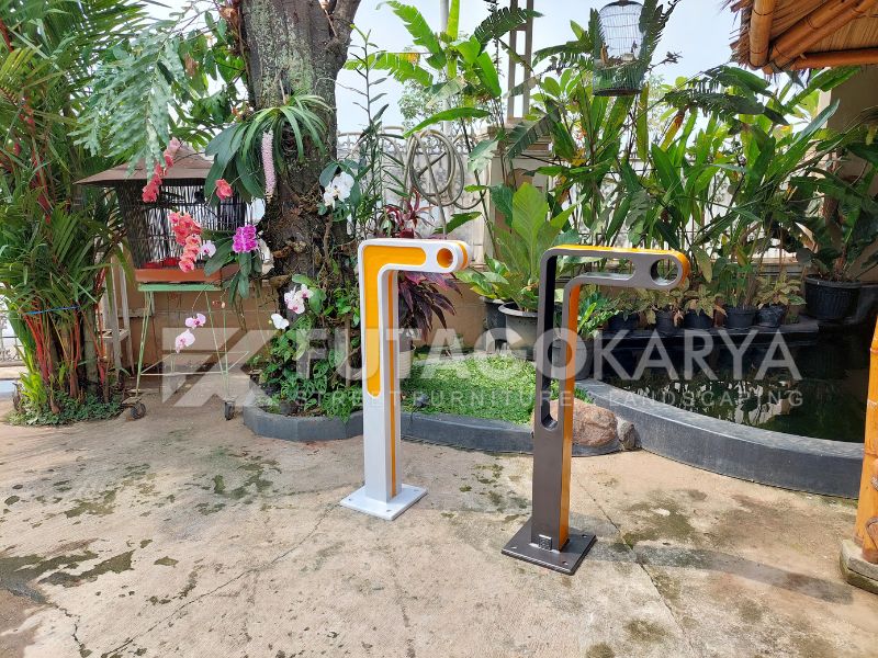 Bollard Trotoar Tiang Pembatas