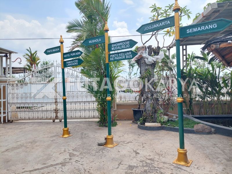 Material Tiang Papan Nama Jalan
