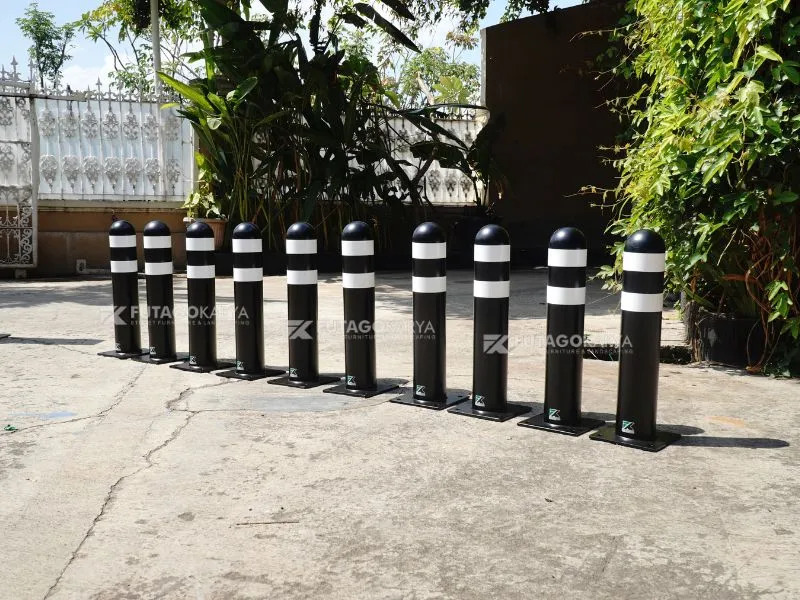 Pembatas Trotoar