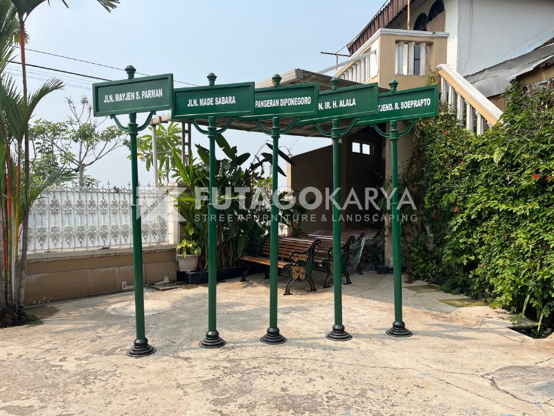 Tiang Nama Jalan
