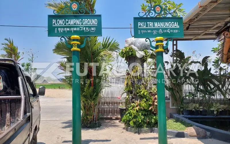 Tiang Papan Nama Outdoor