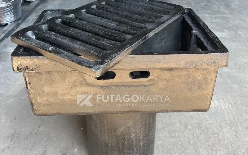 Deck drain area pedestrian