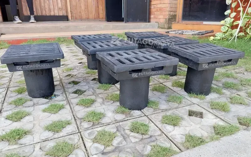 Deck drain hotel