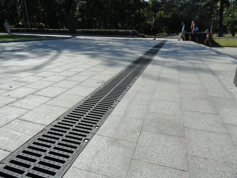 Proses Instalasi Grating Penutup Saluran yang Benar