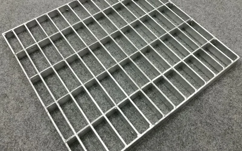 Grill grating