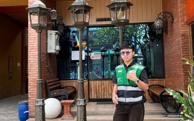 Lampu Tiang Outdoor