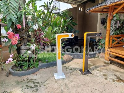 Bollard Trotoar Tiang Pembatas