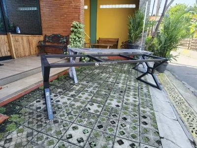 Kaki Meja Besi Estetik