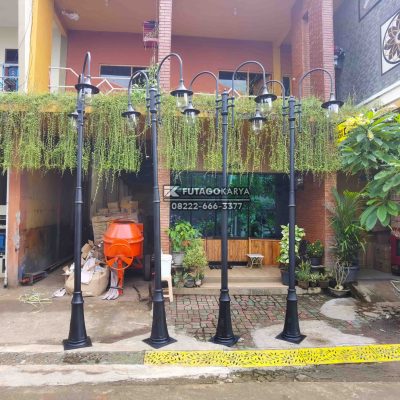 Lampu Taman Tiang Cabang Dua Penerangan Ruang Terbuka 2021