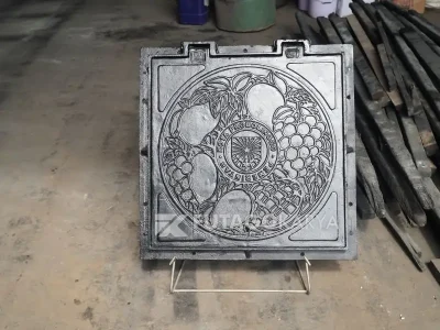Manhole Adalah