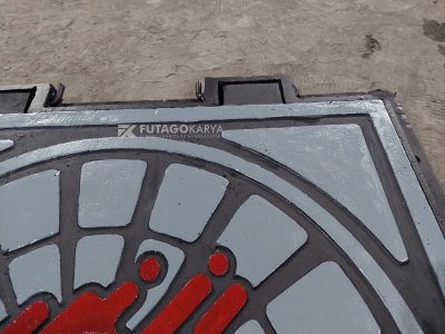 Manhole Besi Cor