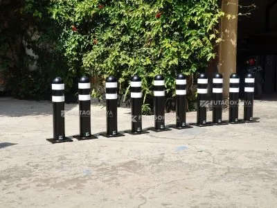 Pembatas Trotoar