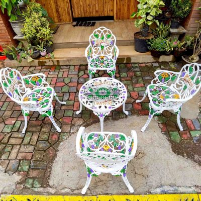 Set Meja Bulat + Kursi Taman Aluminium Cor