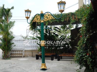Tiang Lampu Klasik
