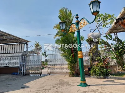 Tiang Lampu Taman Klasik Outdoor