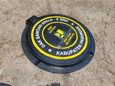 Tutup Manhole Besi