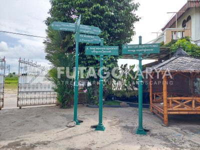 Ukuran Tiang Papan Nama Jalan