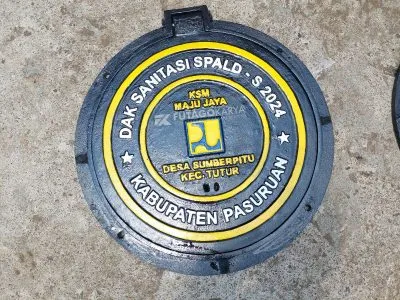 manhole cover