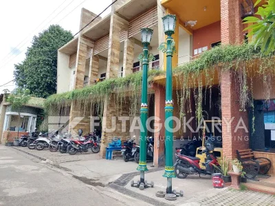 tiang lampu depan rumah