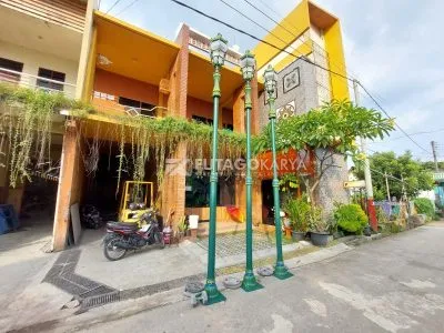 tiang lampu jalan klasik